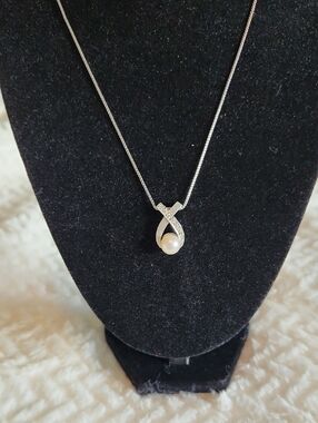 Pearl and Silver Ribbon Pendant Necklace - Classic Women's Jewelry